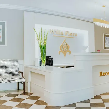 Flora Hotel Estetino