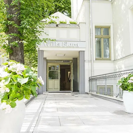 Flora Ξενοδοχείο