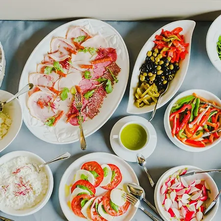 Flora Hotel Estetino